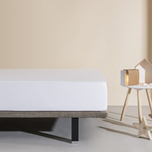 Waterproof and hyper-breathable fitted bed sheet with 100% organic cotton fabric